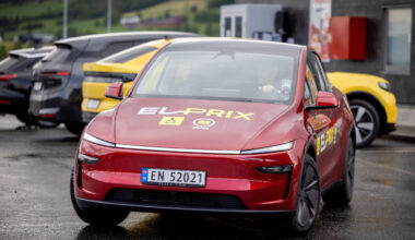 Tesla sliter dekk som ingen andre