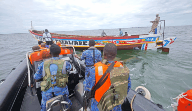 Våpen, sprengstoff og 62 pågrepet