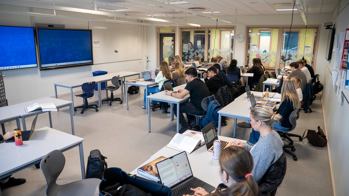 Elever ved videregående skoler får ikke satt inn vikar hvis lærer er borte – NRK Møre og Romsdal – Lokale nyheter, TV og radio