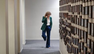 MDG i hastemøte – oljekrangel bremser budsjettforhandlinger – NRK Norge – Oversikt over nyheter fra ulike deler av landet