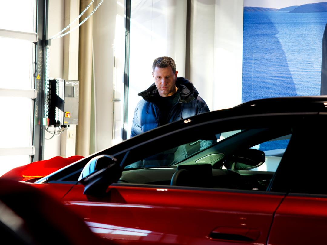 Nordmenn hamstrer elbiler etter regjeringens momsforslag