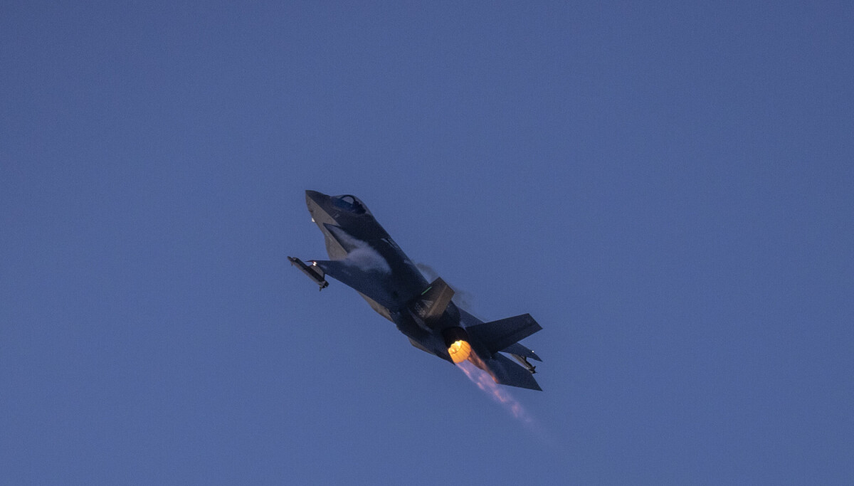 Norske fly på vingene under massivt angrep mot Vest-Ukraina