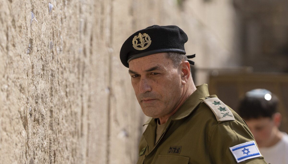 Israels forsvarssjef gir flere høytstående personer fyken etter Hamas-angrep