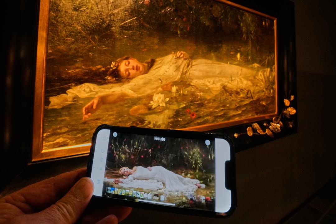 Swift-fans strømmer til tysk museum for å se 100 år gammelt maleri