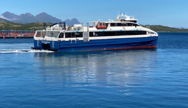 Samferdsel, Hurtigbåt | – Hurtigbåten over Vestfjorden skal gå alle dager