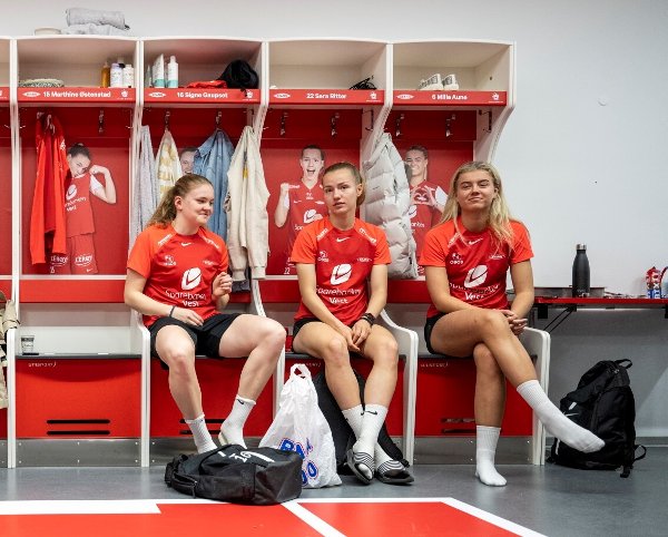 Både Signe Gaupset, Sara Ritter og Mille Aune har vært skadet. Av de tre er Aune trolig raskest tilbake i kamp. Syv spillere ute fem dager før høstsesongen starter.