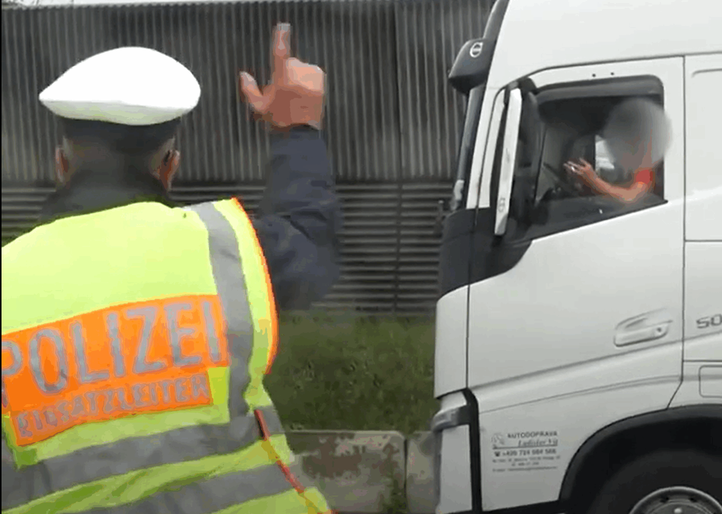 Folk filmer skadede ved ulykker