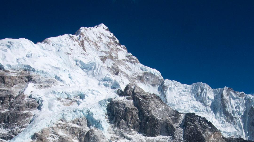 Syv klatrere døde i snøskred i Nepal