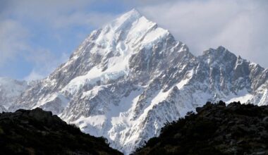 To klatrere døde i fall på New Zealands høyeste fjell