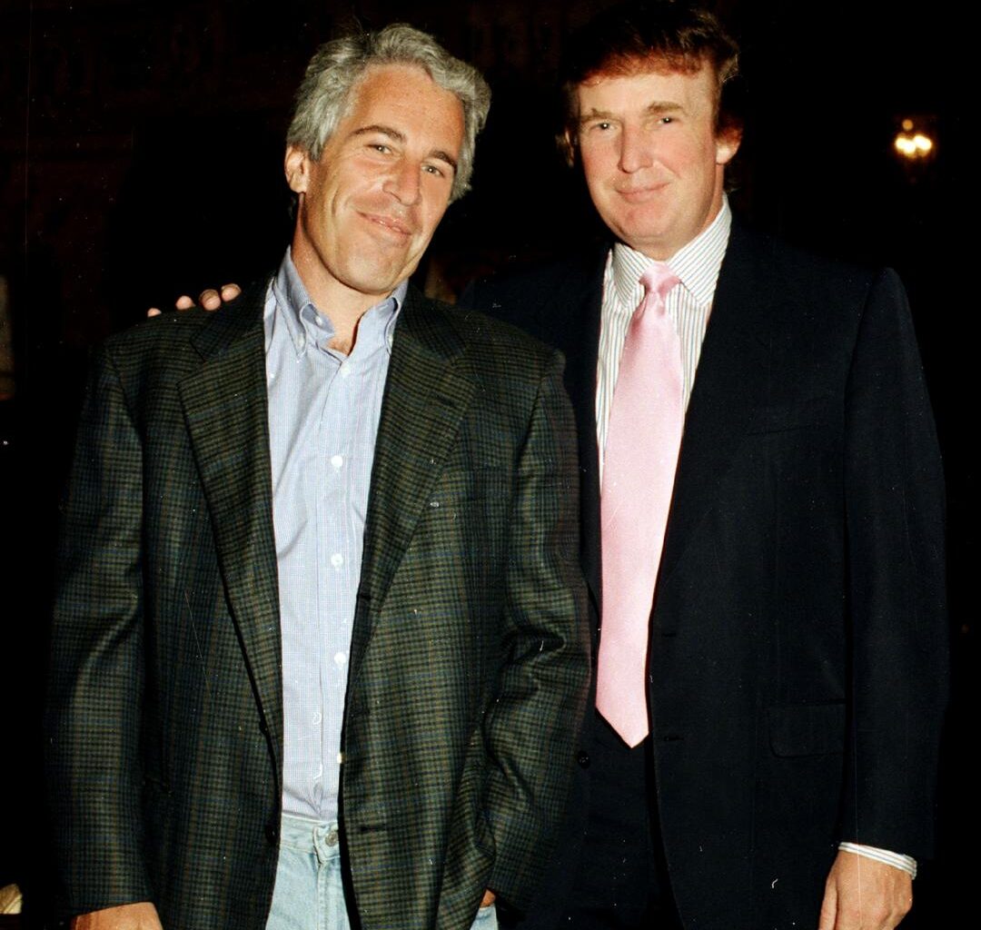 Hevder Trump visste om jentene