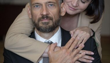 Sergej Tikhanovskij om fengselslivet: - De sa jeg aldri ville slippe ut: “ Du kommer til å dø her i fengsel”.