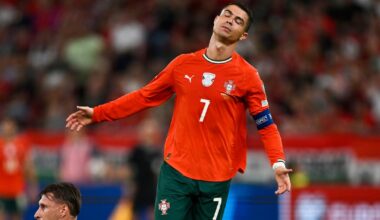 Cristiano Ronaldo feller hard dom over Manchester United