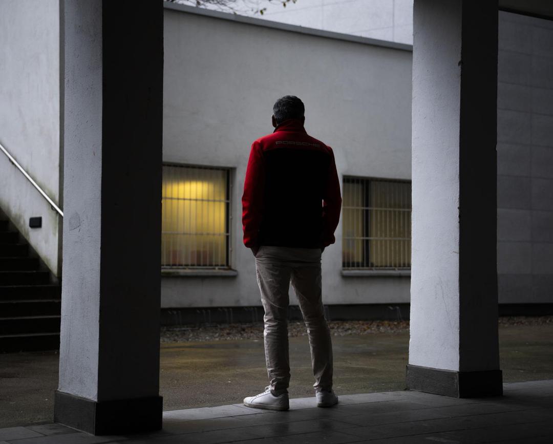 NRK beklager etter å ha publisert video av siktet 18-åring