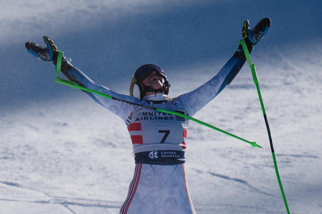 Thea Louise Stjernesund på pallen i storslalåmen i Copper Mountain – Alice Robinson fra New Zealand vant