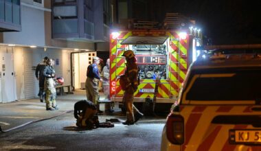 Fjell, Brann | Barna til Safia (43) våknet av røyklukt: – De ble litt redde - Drammens Tidende