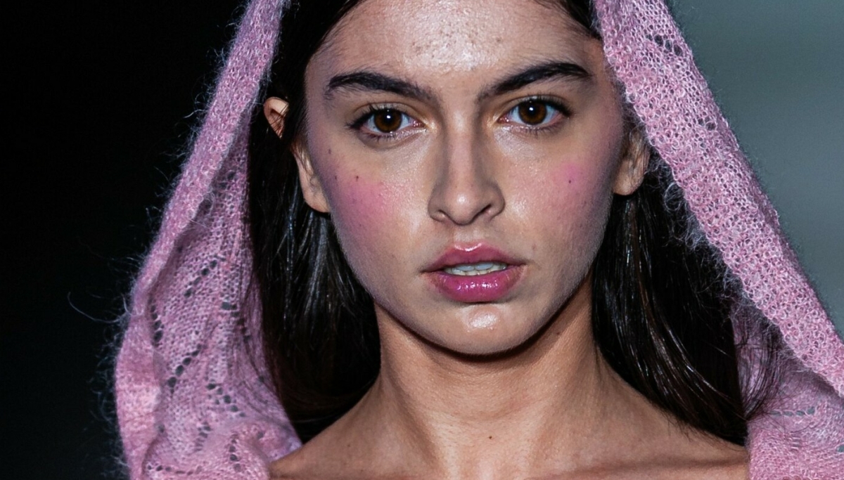 Nå skal du sminke deg slik