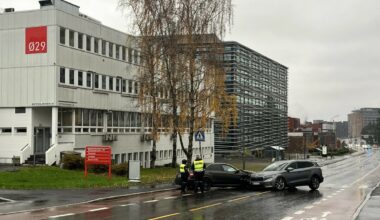 To biler i trafikkulykke - Dagbladet