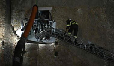 Middelaldertårn i Roma kollapset