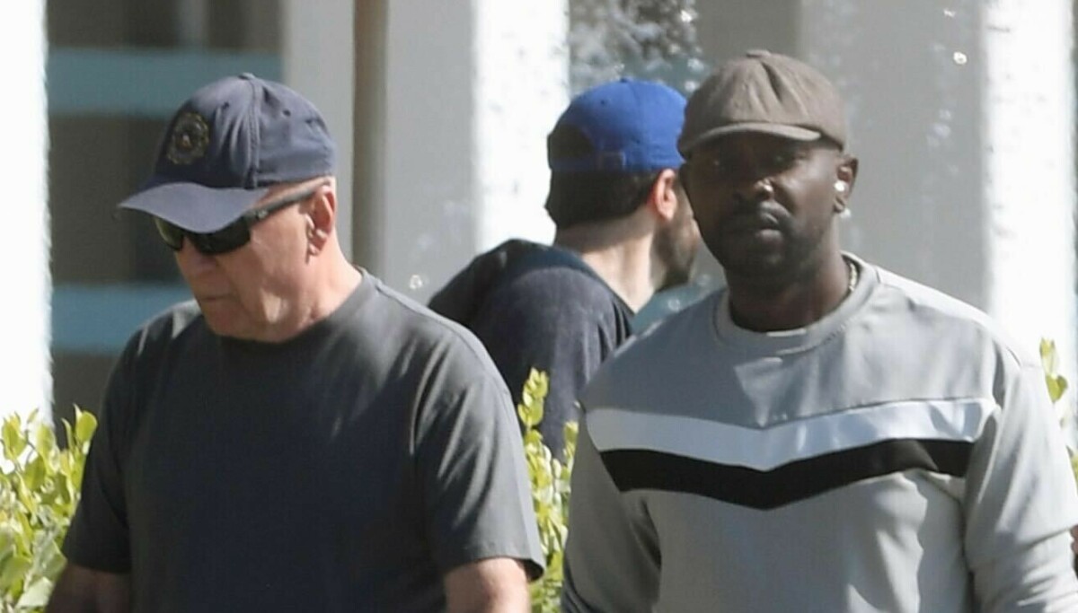 Demenssyke Bruce Willis viste seg på tur