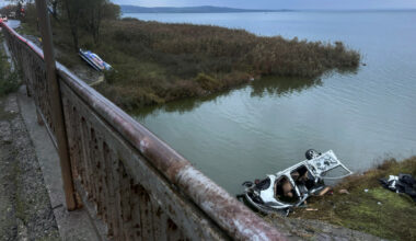 Seks migranter døde da politi forsøkte å stoppe varebil