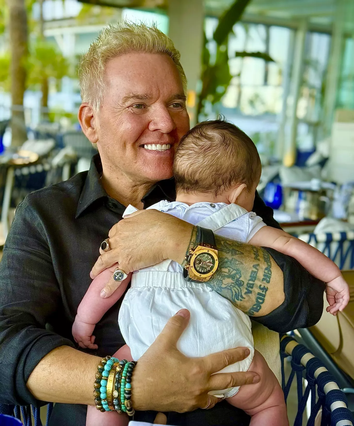 KOS: Nå opplever Kristian livets største glede – som pappa til lille Leo Emil. Foto: Privat