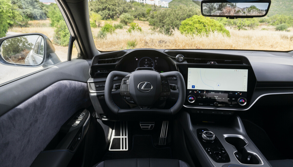 Lexus RZ - lengre rekkevidde, lavere pris