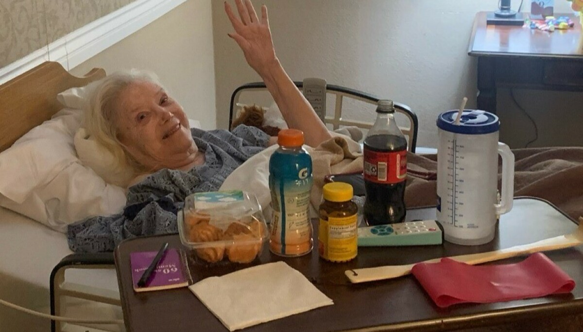 Hollywood-stjerne Sally Kirkland er død