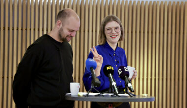 - Til frontalangrep på Karius og Baktus