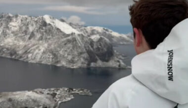 John Travolta deler overraskende video fra Norge med sønnen Ben