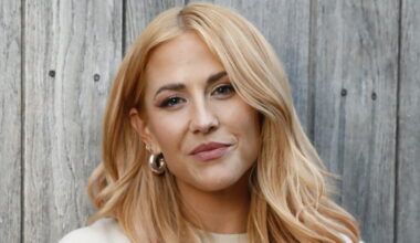 Molly Sandén innrømmer utroskap i svensk TV-program.