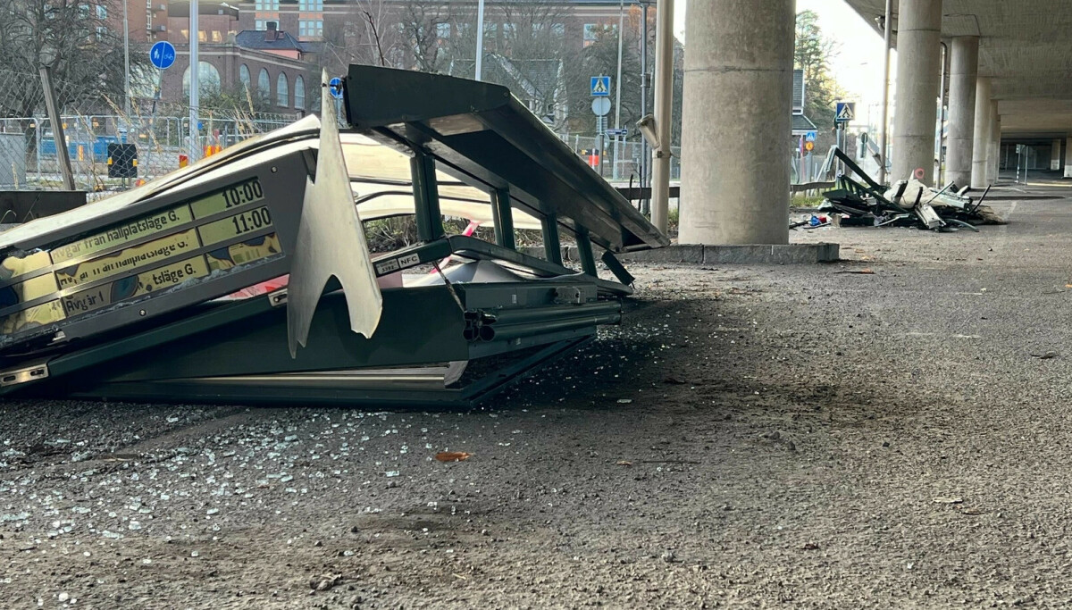 «Dumpet» blodig busskur ved E18 - Dagbladet