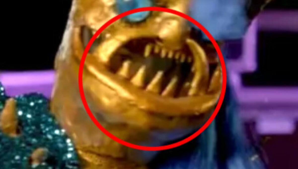 Nettet koker etter mulig maske-glipp i lørdagens episode. Nå tror mange at de har funnet svaret.