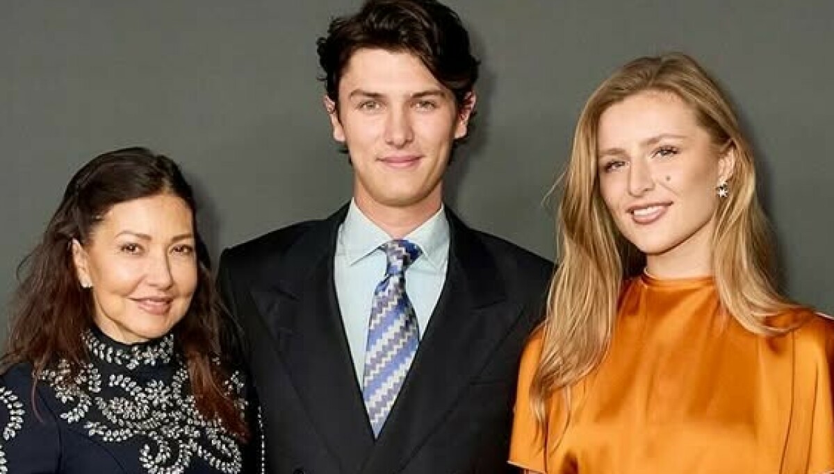 Grevinne Alexandra overrasket i miniskjørt