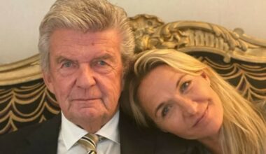 Kristin Kaspersen bryter tausheten etter tapet av faren