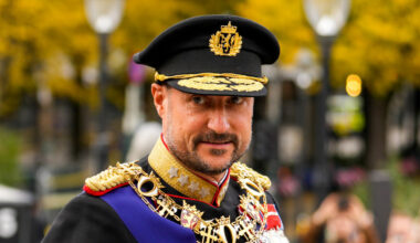 Kronprins Haakon trer inn som regent mens kong Harald er i utlandet