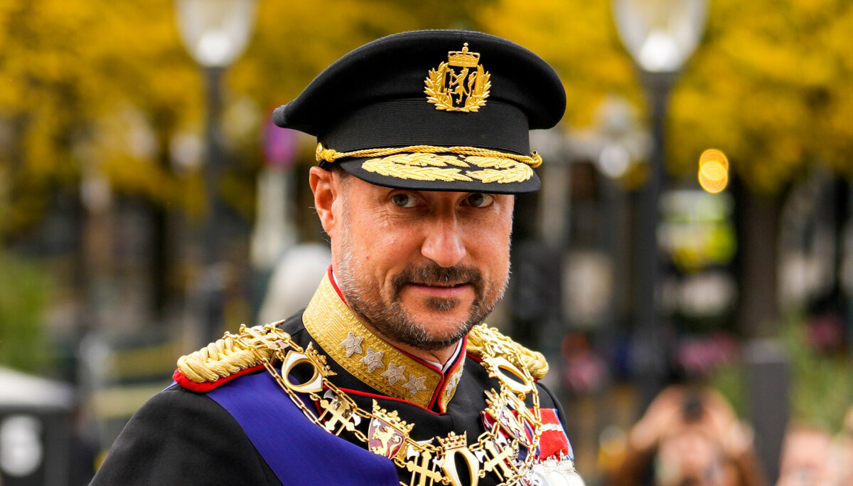 Kronprins Haakon trer inn som regent mens kong Harald er i utlandet