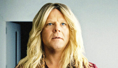 Må kle seg ut som kvinne