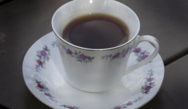 Kaffekutt: Ber ansatte punge ut