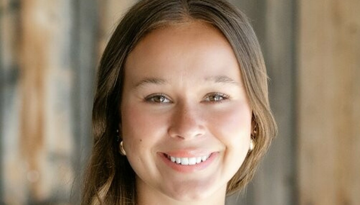 - Spytter meg i ansiktet