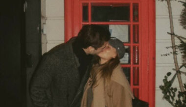 Phillipe Cohen og Rebecca Lindbergh Thors er forlovet