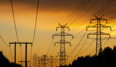 Advarer 500 000: - Må våkne