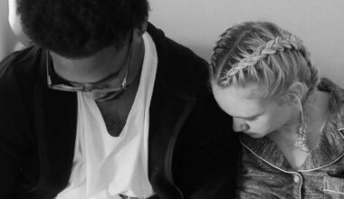 Tini Younger deler hjerteskjærende tap av tvillingdatter Arya