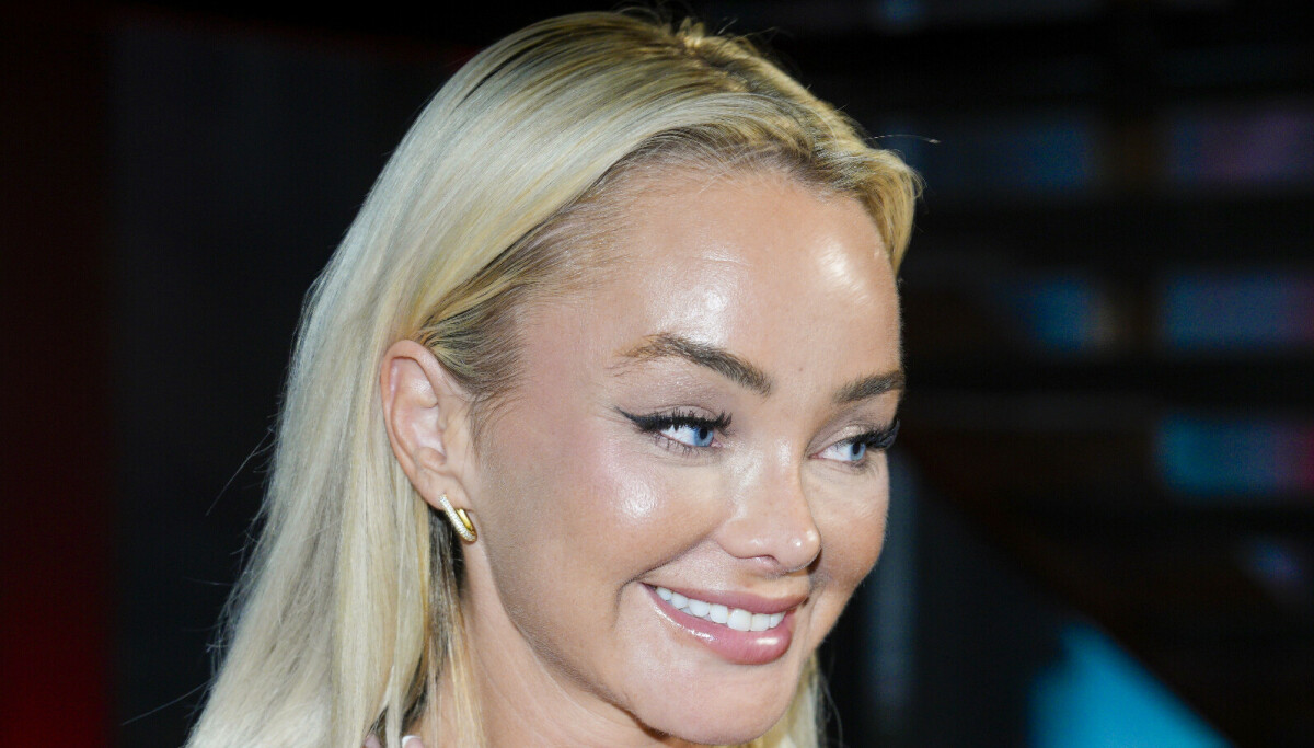 Sophie Elise lanserer ny podkastserie med kjente forfattere