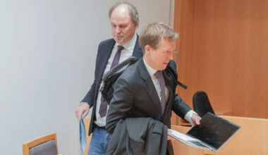 Fire personer siktet for drapsforbund