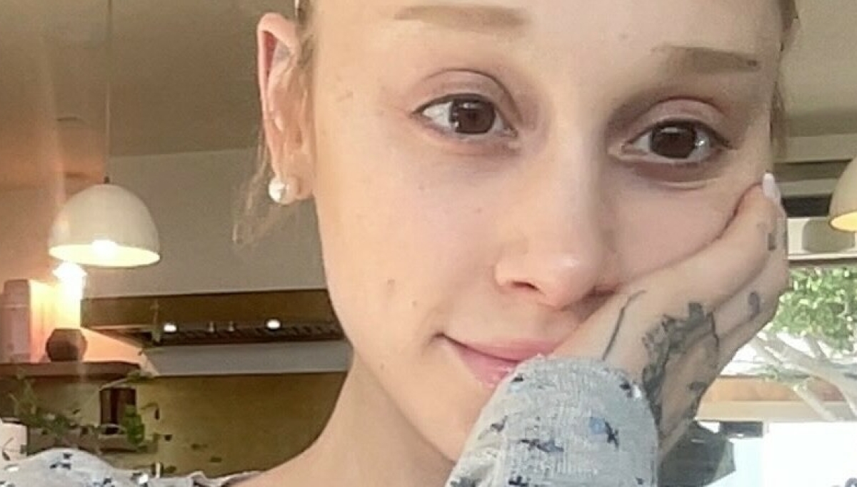 Ariana Grande advarer fansen mot kroppskommentarer: En viktig påminnelse