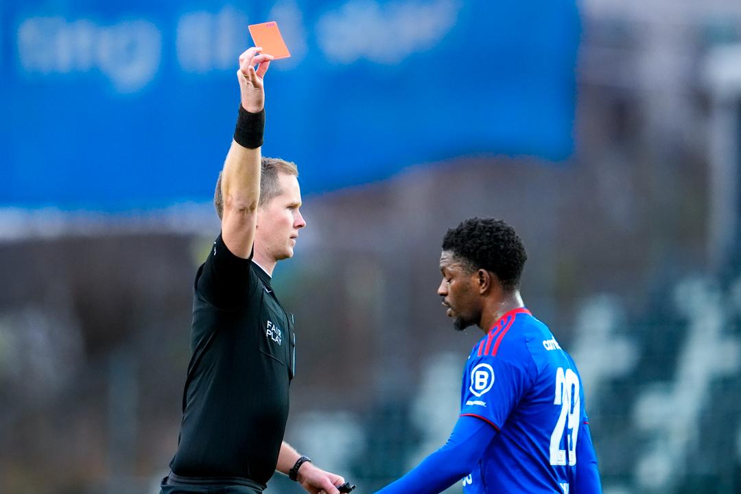 Vålerengas sportssjef krever beklagelse fra eliteseriedommer – kommer med anklager