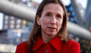 Justisminister Astri Aas Hansen flytter til Lillesand