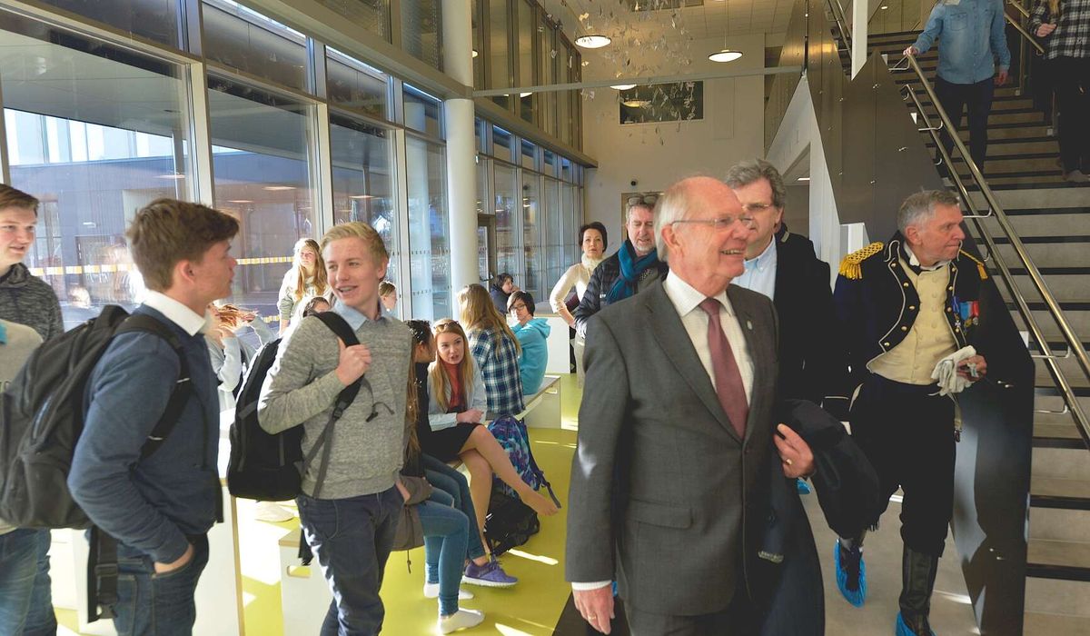 Advarer i skole­saken: – Den største trage­dien i min tid som ordfører - agderposten.no