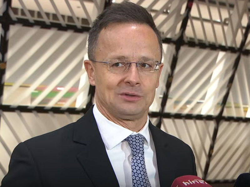 – En «krigsmafia» styrer i Kyiv