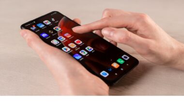 Slett det umiddelbart fra telefonen din. Denne appen kan stjele penger fra kontoen din.